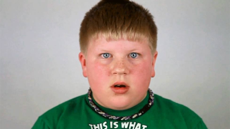 Submergé par l’émotion parce qu’il va devenir grand frère !