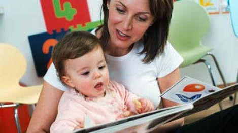 Faire garder bébé à domicile