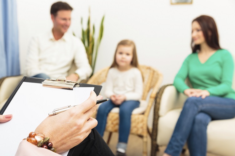 Pour le psychologue Didier Pleux, les parents d’aujourd’hui ne savent plus être parents