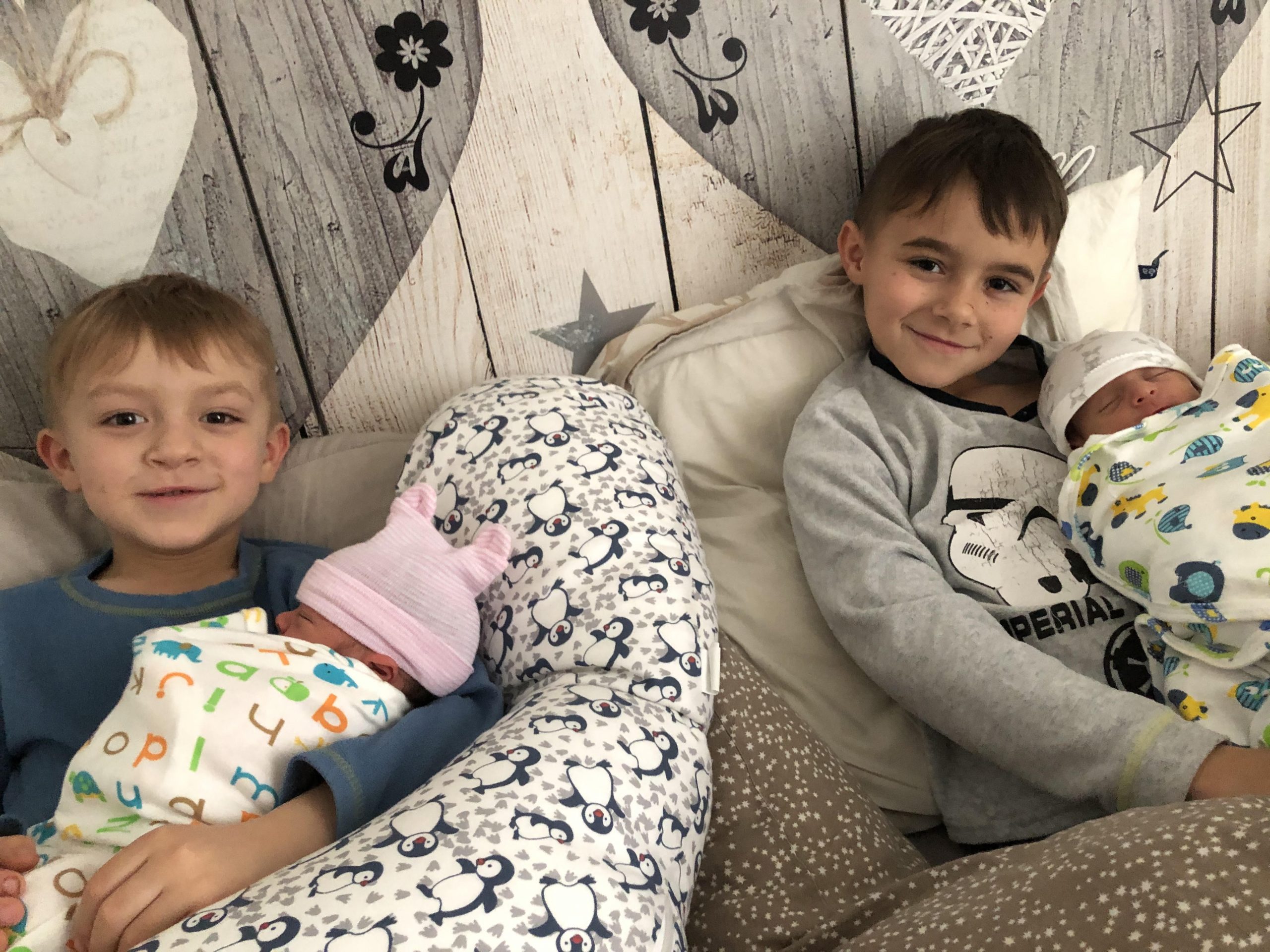 Témoignage coronavirus : “j’ai accouché par césarienne de mes jumeaux en plein confinement”