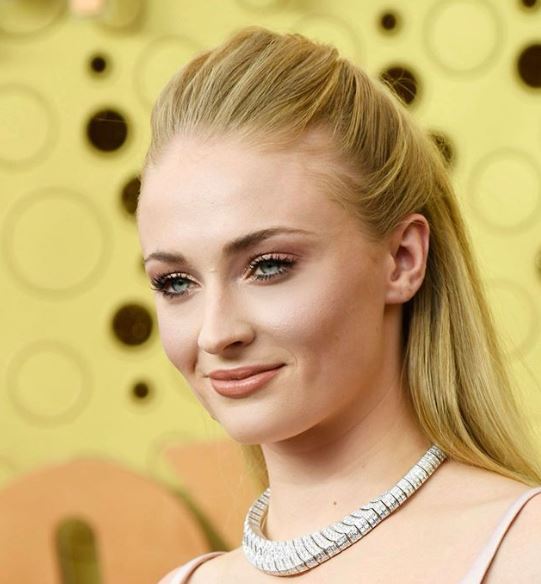 Sophie Turner, la star de Game of Thrones aurait accouché : on connait le prénom