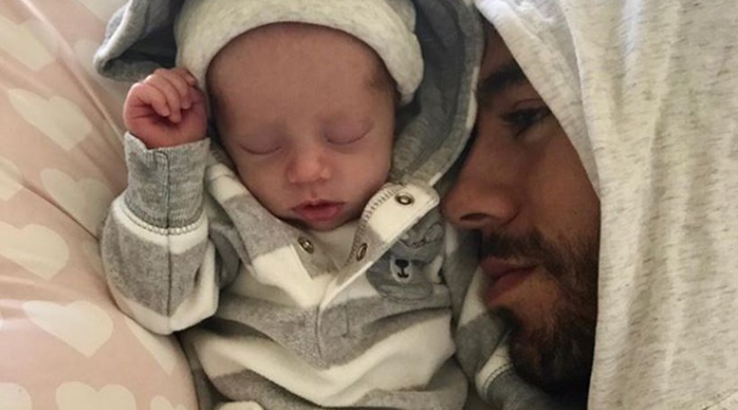 Enrique Iglesias dévoile une adorable vidéo avec son bébé