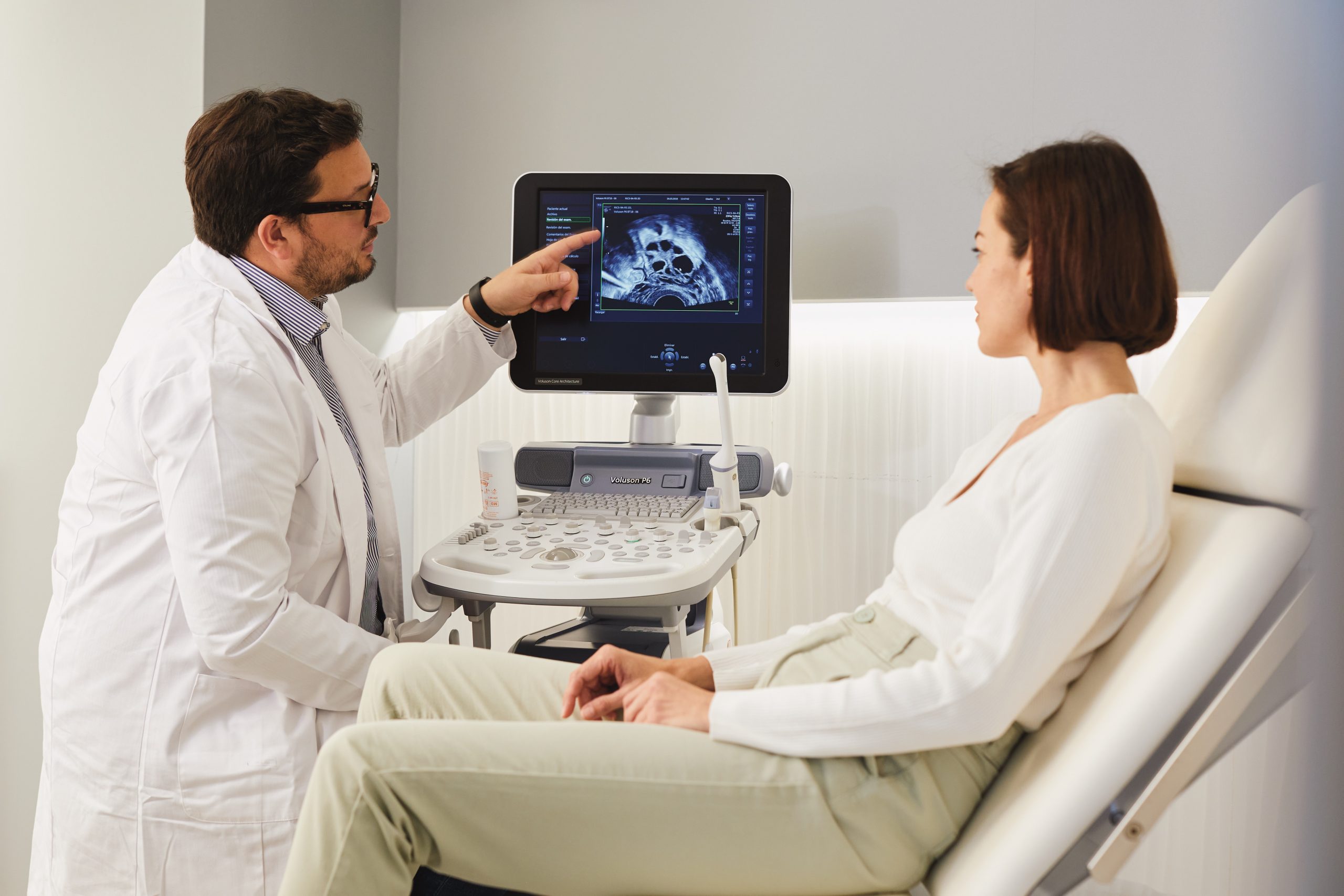 Comment savoir quel est le meilleur moment pour consulter un spécialiste en PMA ?